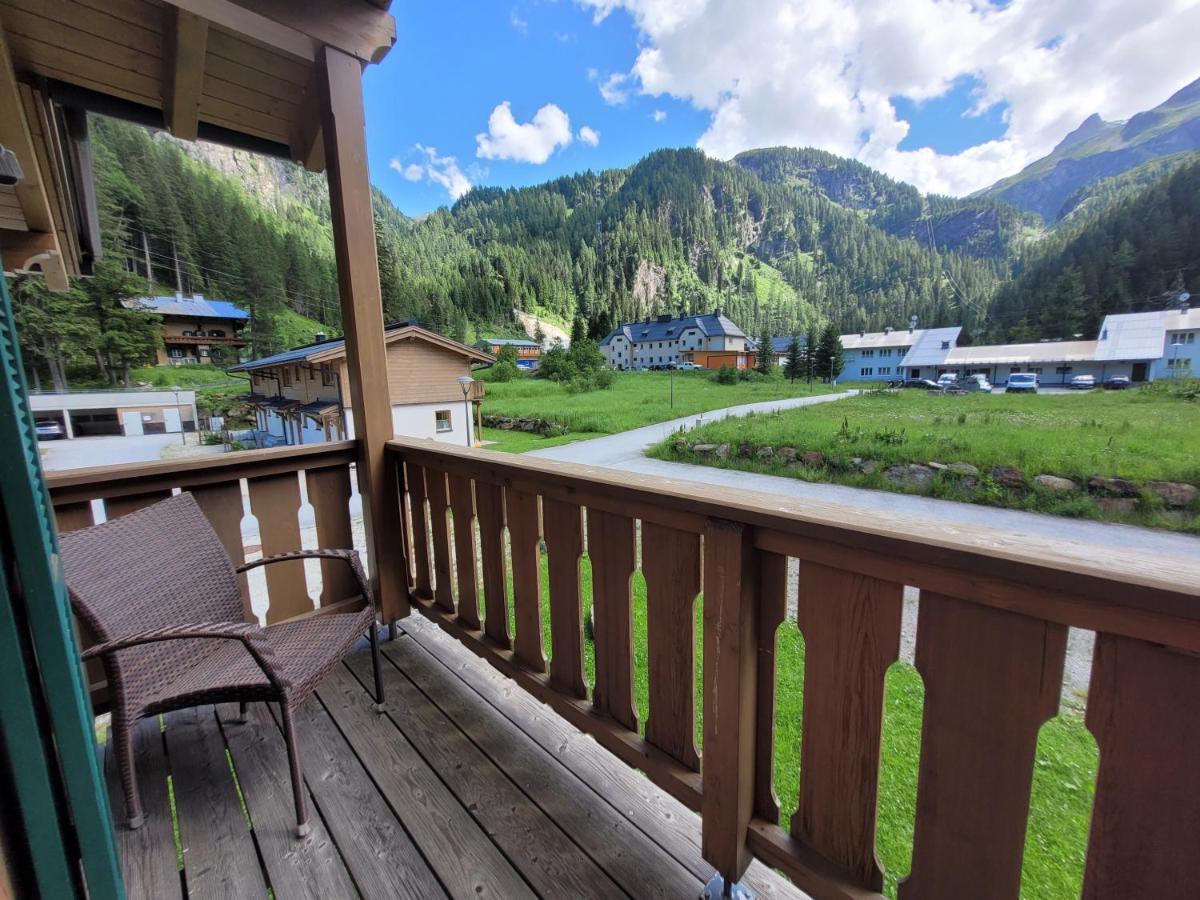 Tauerndorf Enzingerboden Ski in&out - Steinbock Lodges Exterior foto