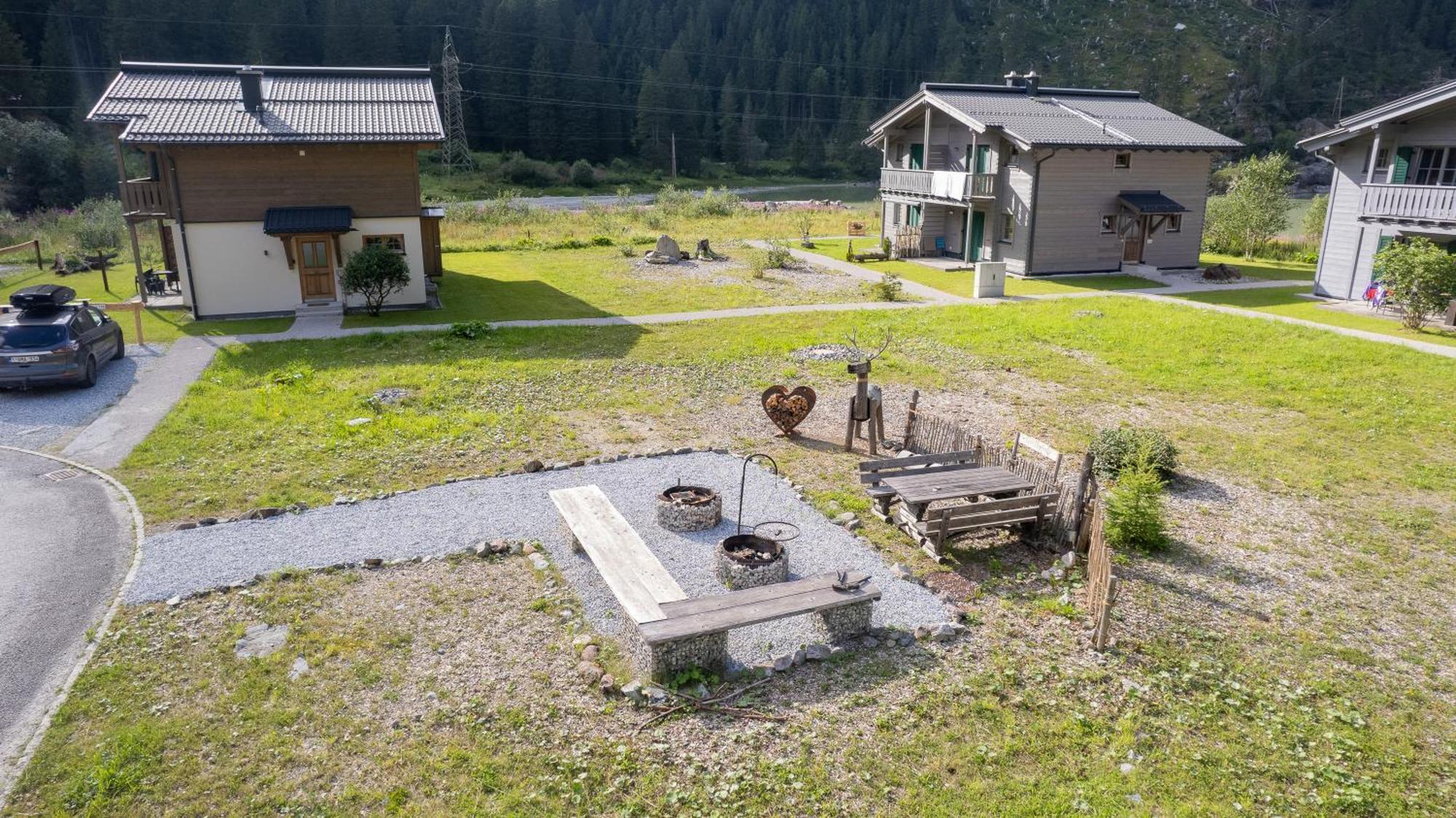 Tauerndorf Enzingerboden Ski in&out - Steinbock Lodges Exterior foto