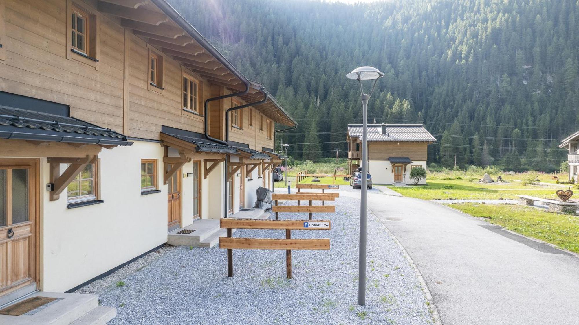 Tauerndorf Enzingerboden Ski in&out - Steinbock Lodges Exterior foto